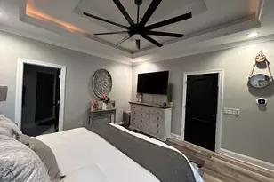 1805 S Main St, Graham, NC 27253 - Photo 7