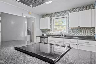 6982 Melbourne Dr, Fayetteville, NC 28314 - Photo 27