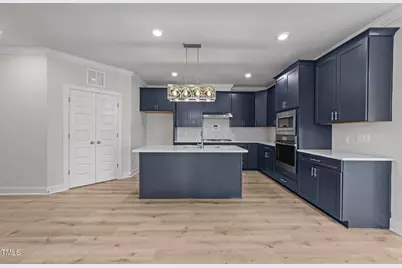 1600 Gathering Park Circle #201, Cary, NC 27519 - Photo 3