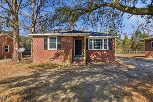 504 Jackson Ln, Kinston, NC 28501 - Photo 1