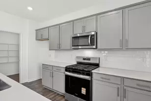 180 Honeydew Dr, Angier, NC 27501 - Photo 11