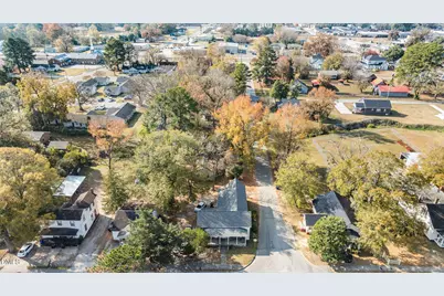 300 Devane Street, Clinton, NC 28328 - Photo 37