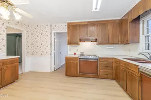 6800 Valley Dr, Raleigh, NC 27612 - Photo 15