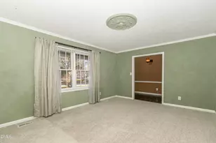 6800 Valley Dr, Raleigh, NC 27612 - Photo 13