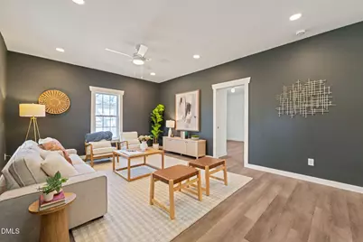 207 W Holt Street, Burlington, NC 27217 - Photo 5