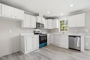 762 Share Cake Rd, Clinton, NC 28328 - Photo 13