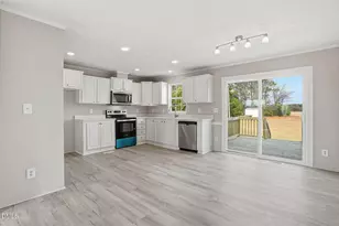 762 Share Cake Rd, Clinton, NC 28328 - Photo 9