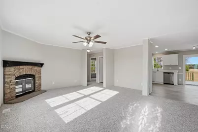 762 Share Cake Road, Clinton, NC 28328 - Photo 5