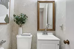 3905 Wendy Ln, Raleigh, NC 27606 - Photo 19