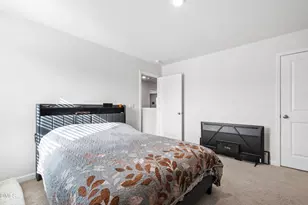 2128 Fletchers Rdg Dr, Durham, NC 27703 - Photo 19