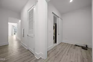 2441 Campus Shore Dr, Raleigh, NC 27606 - Photo 23