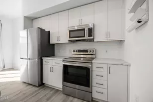 2441 Campus Shore Dr, Raleigh, NC 27606 - Photo 5