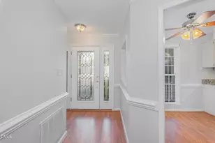 1437 Greenside Dr, Raleigh, NC 27609 - Photo 5