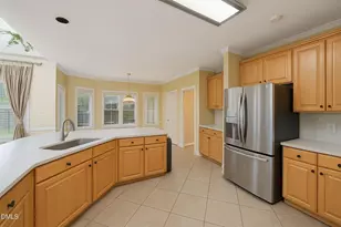 805 Cricketfield Ln, Cary, NC 27518 - Photo 11