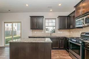 626 Lavenham Ln, Fuquay-Varina, NC 27526 - Photo 5