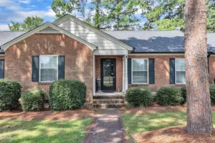 302 S Pine St, Benson, NC 27504 - Photo 5