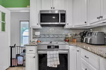 302 S Pine Street, Benson, NC 27504 - Photo 17