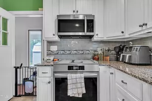 302 S Pine St, Benson, NC 27504 - Photo 17