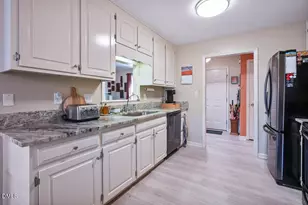 6701 Westborough Dr, Raleigh, NC 27612 - Photo 13