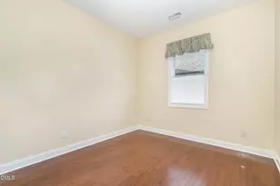 105 Coventry Ln, Chapel Hill, NC 27516 - Photo 31