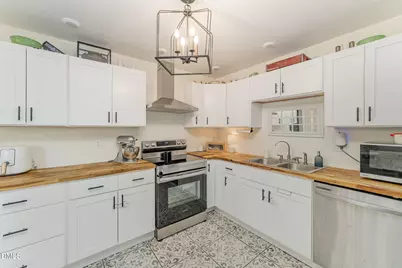 205 W South Street, Fremont, NC 27830 - Photo 11