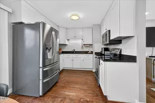 932 Danbury Dr, Durham, NC 27703 - Photo 7