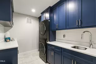 4805 Deerwood Dr, Raleigh, NC 27612 - Photo 23