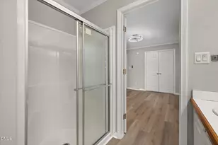 2850 Sanderford Rd, Raleigh, NC 27610 - Photo 23