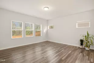 157 Wilbur Lake Dr, Fuquay-Varina, NC 27526 - Photo 5