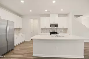 157 Wilbur Lake Dr, Fuquay-Varina, NC 27526 - Photo 7