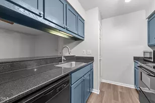 920 Highland Ave, Greensboro, NC 27403 - Photo 11