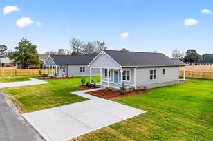 609 W Godwin St, Dunn, NC 28334 - Photo 37