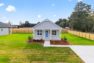 609 W Godwin St, Dunn, NC 28334 - Photo 35