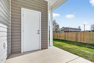 609 W Godwin St, Dunn, NC 28334 - Photo 27