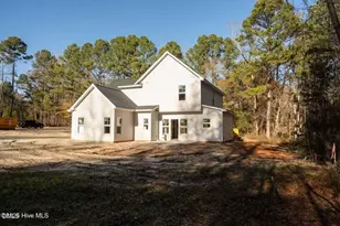 338 Monroe Rd, Cameron, NC 28326 - Photo 5