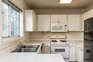 1508 Beacon Village Dr, Raleigh, NC 27604 - Photo 11