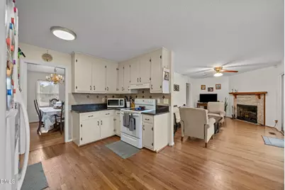 211 Marlowe Drive, Dunn, NC 28334 - Photo 13