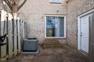 407 Kirkcaldy Ct, Fayetteville, NC 28314 - Photo 21