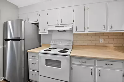 407 Kirkcaldy Court, Fayetteville, NC 28314 - Photo 7