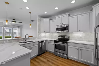 10122 Glen Autumn Road, Raleigh, NC 27617 - Photo 11