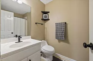 609 Fernway Dr, Burlington, NC 27217 - Photo 31