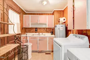 1605 Waverly Ave, Kinston, NC 28504 - Photo 13