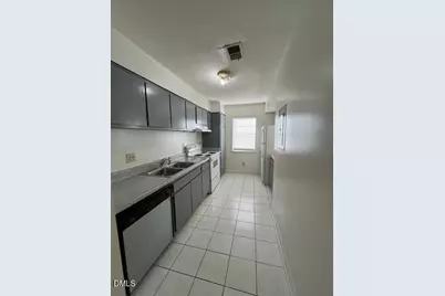 2516 Avent Ferry Road #102, Raleigh, NC 27606 - Photo 3