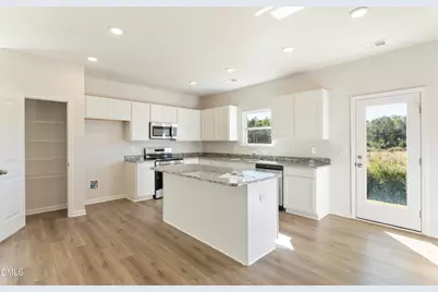 220 Courtside Drive, Dunn, NC 28334 - Photo 5