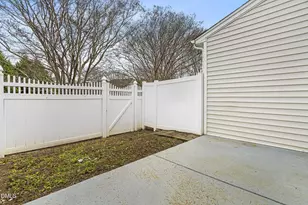 2636 Asher View Ct, Raleigh, NC 27606 - Photo 23