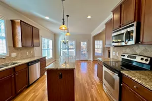 929 Lukestone Dr, Fuquay Varina, NC 27526 - Photo 7