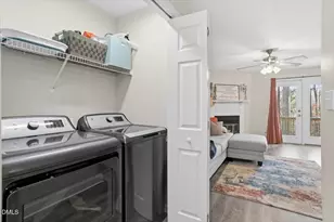 605 Oak Run Dr, Raleigh, NC 27606 - Photo 7