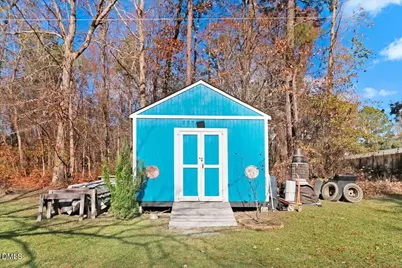 415 Barbour Road, Smithfield, NC 27577 - Photo 9