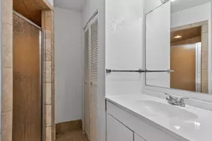 2304 Champion Ct, Raleigh, NC 27606 - Photo 31