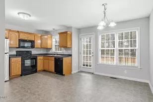 633 Sunray Dr, Clayton, NC 27520 - Photo 7